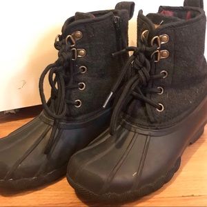 Tommy Hilfiger Duck Boots
